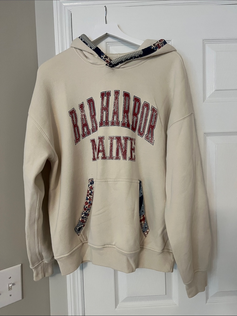 Abercrombie & Fitch Cream Bar Harbor Maine Hoodie with Red Lettering